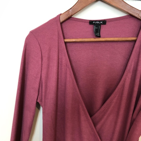 Forever 21 Wrap Long Sleeve - Picture 2 of 5